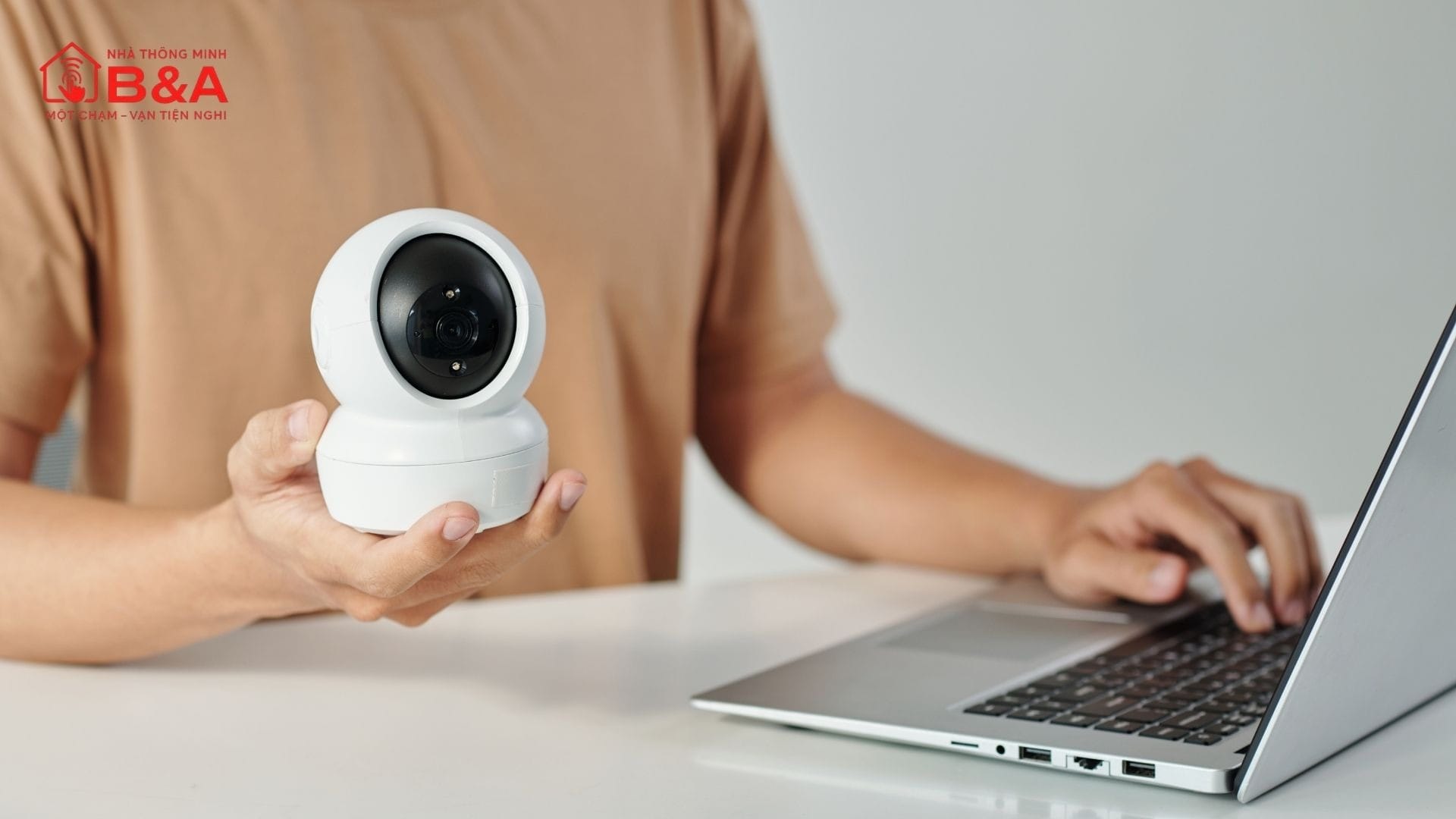 Kinh nghiệm lắp camera ngoài trời giúp hệ thống vận hành bền bỉ và hiệu quả 5 Tiêu chí chọn loại camera phù hợp dựa trên kinh nghiệm lắp camera ngoài trời